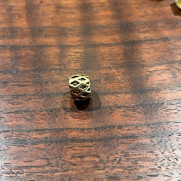 Yellow Pandora bundle - Picture 5 of 5